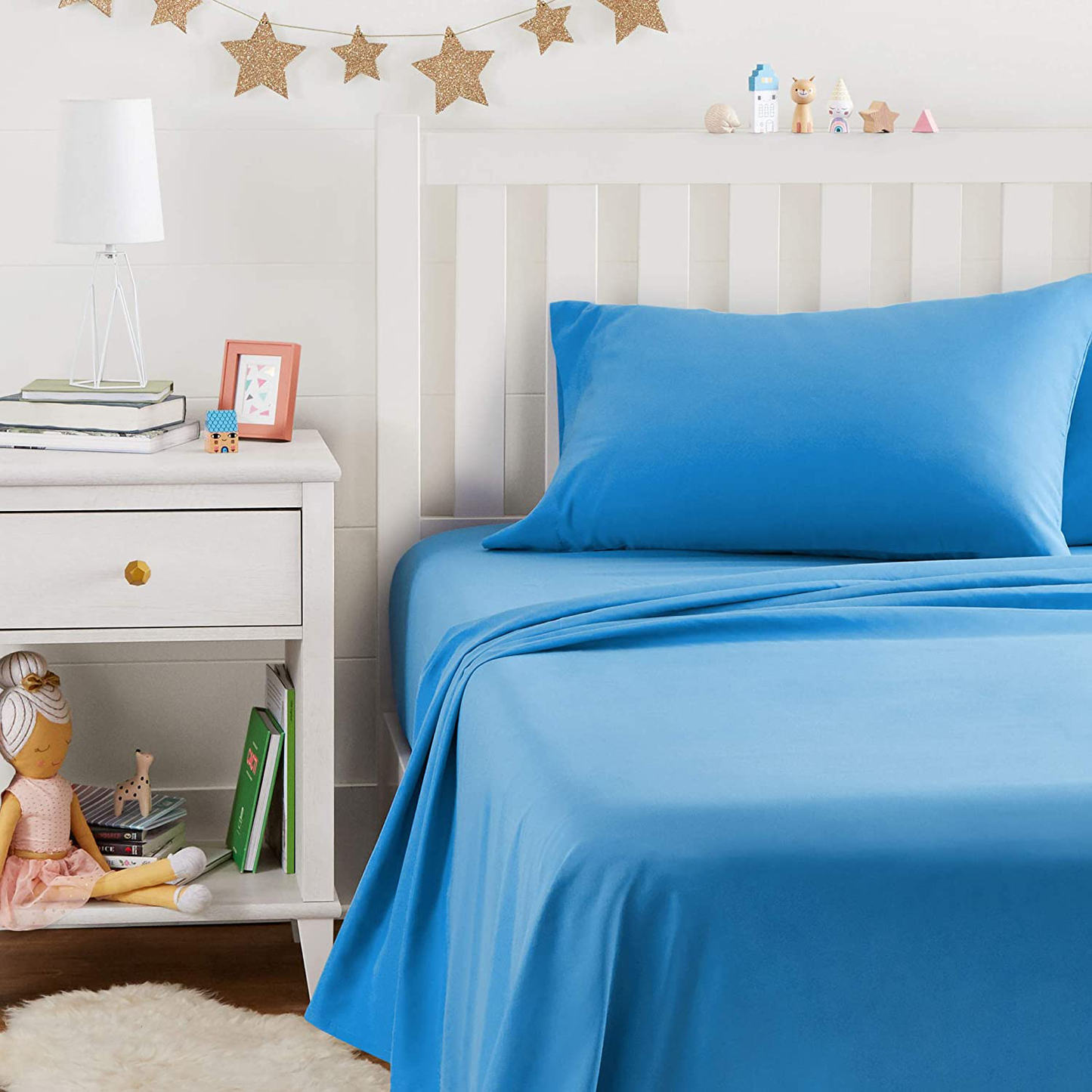 Amazon Basics Kid's Sheet Set - Soft, Easy-Wash Lightweight Microfiber - Twin, Azure Blue