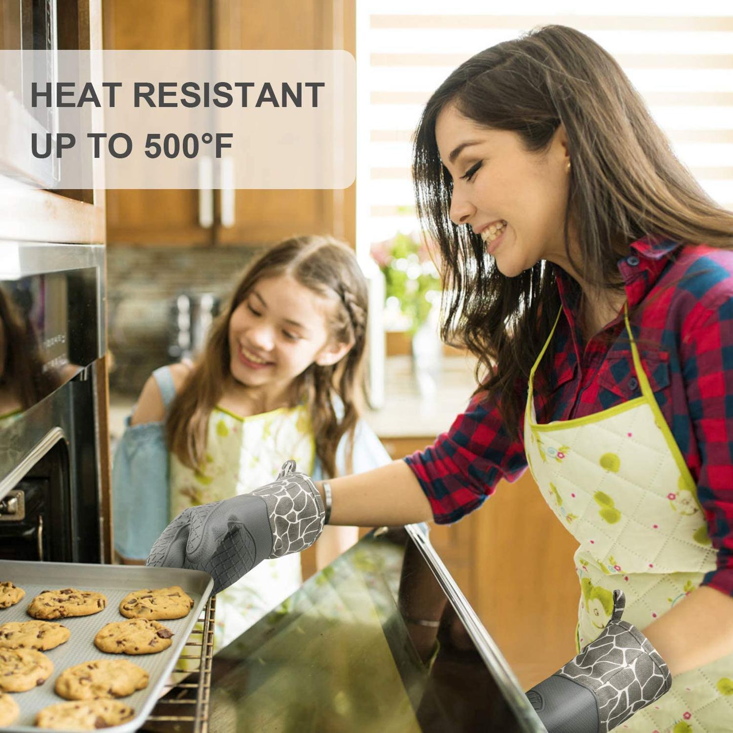 Silicone Oven Mitts and Pot Holders Set 500 F Heat Resistant Oven Gloves Flexible for Kitchen Cooking Baking Grilling Microwave with Quilted Liner BPA Free Non-Slip, Gray