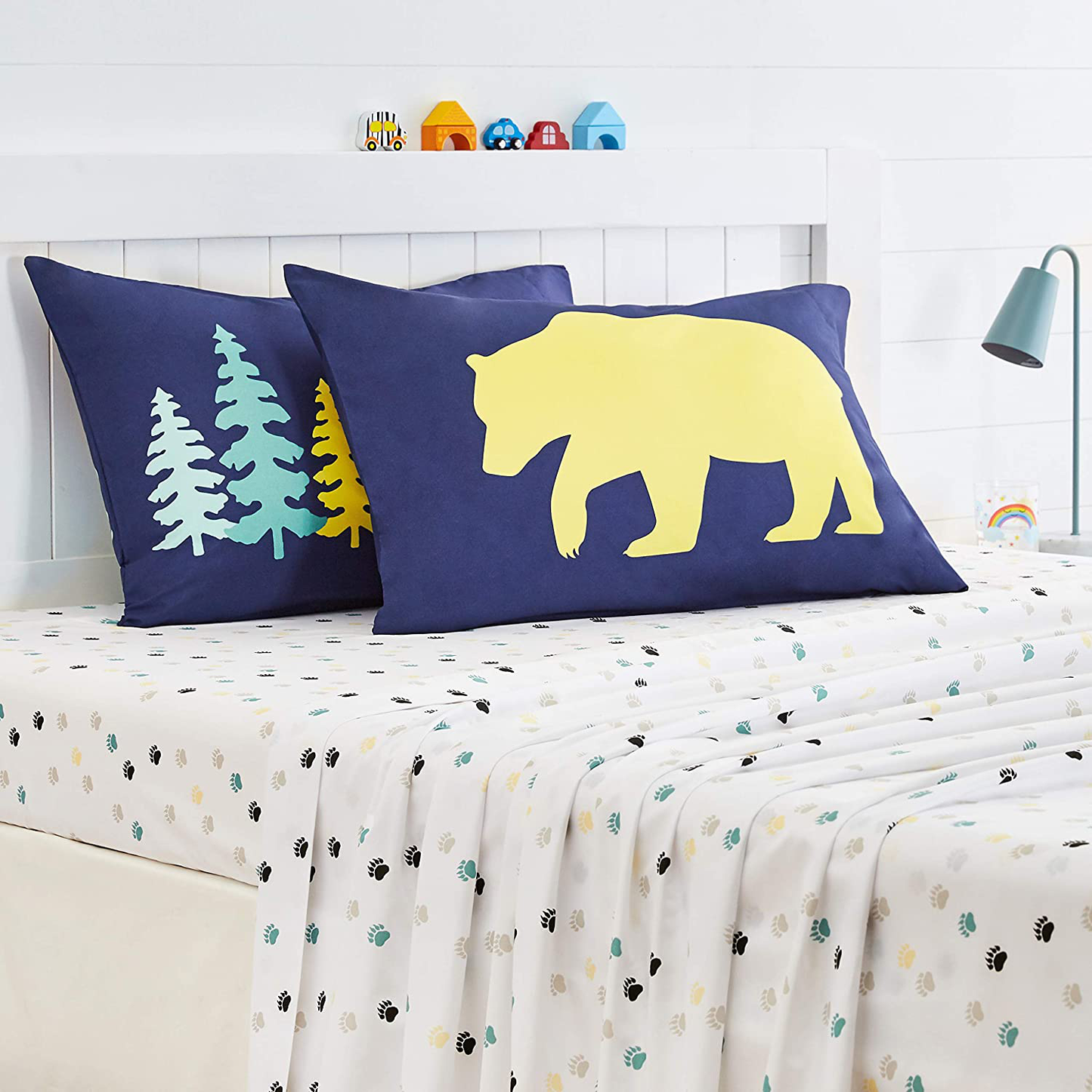 Amazon Basics Kid's Sheet Set - Soft, Easy-Wash Lightweight Microfiber - Twin, Azure Blue